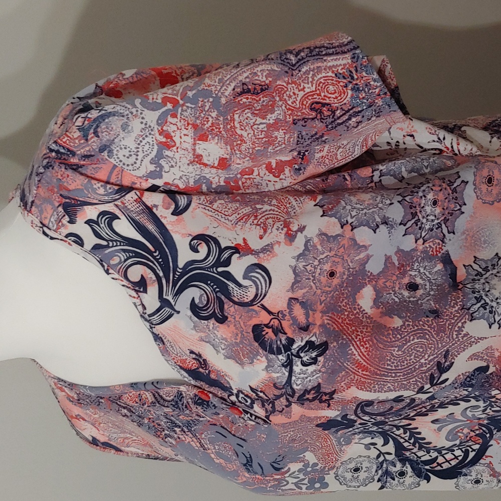 Scrub top - Picture 3 of 4